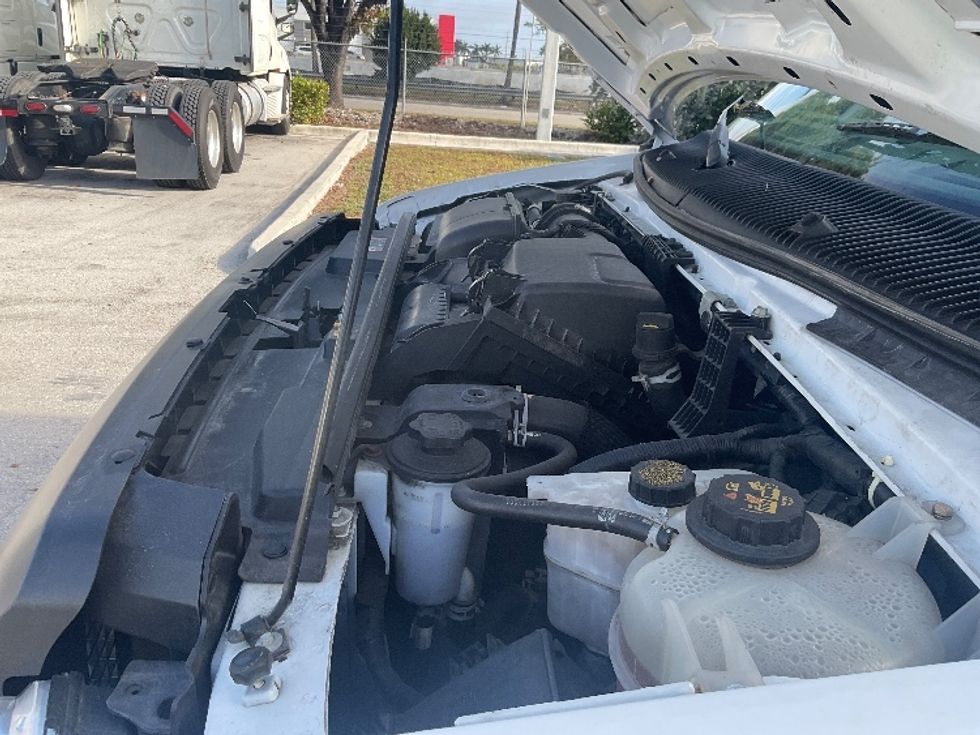 Light Duty Box Truck-Light and Medium Duty Trucks-Ford-2022-E350-Medley-FL-86,166\n\t\tmiles-$ 34,000 - Image 24