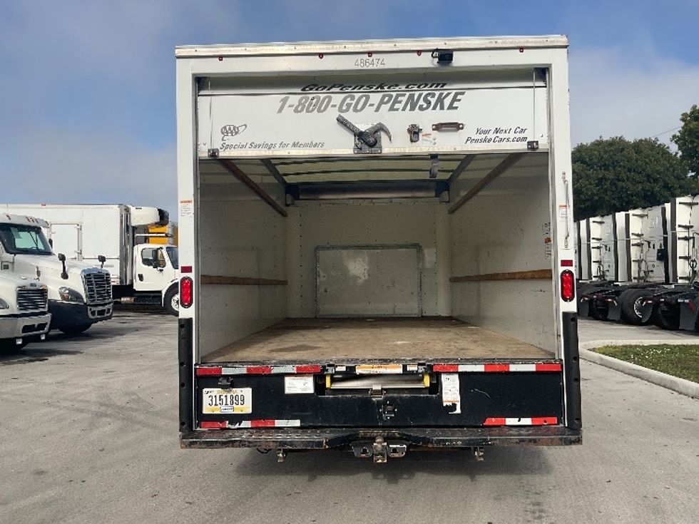 Light Duty Box Truck-Light and Medium Duty Trucks-Ford-2022-E350-Medley-FL-86,166\n\t\tmiles-$ 34,000 - Image 9