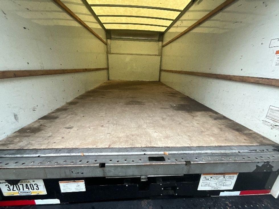 Light Duty Box Truck-Light and Medium Duty Trucks-Ford-2022-E350-Medley-FL-91,019\n\t\tmiles-$ 33,250 - Image 10