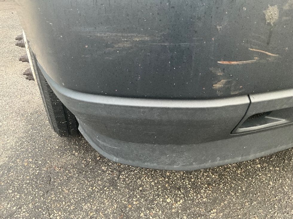 Light Duty Box Truck-Light and Medium Duty Trucks-Ford-2022-E350-Medley-FL-91,019\n\t\tmiles-$ 33,250 - Image 26