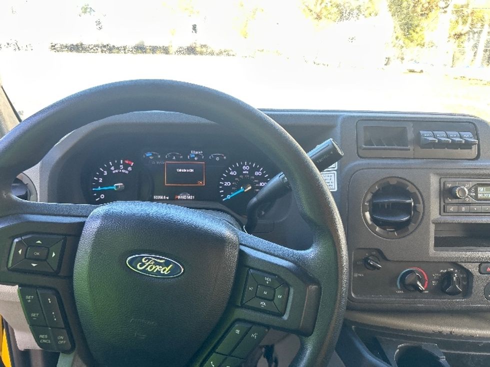 Light Duty Box Truck-Light and Medium Duty Trucks-Ford-2022-E350-Melbourne-FL-90,961\n\t\tmiles-$ 30,250 - Image 18