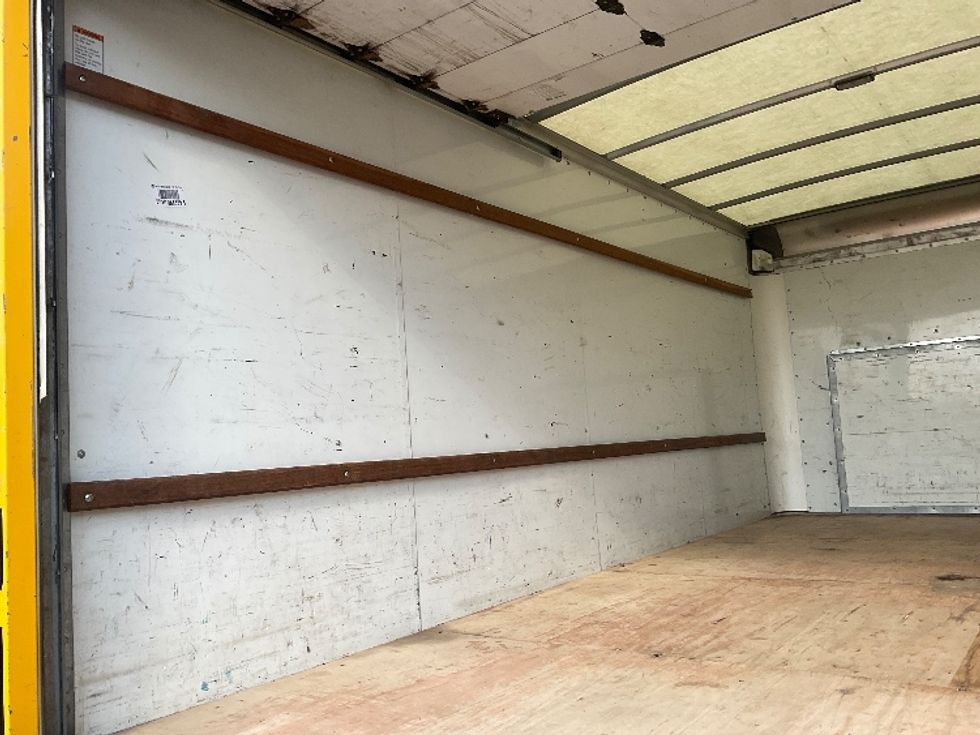 Light Duty Box Truck-Light and Medium Duty Trucks-Ford-2022-E350-Memphis-TN-100,478\n\t\tmiles-$ 27,500 - Image 11