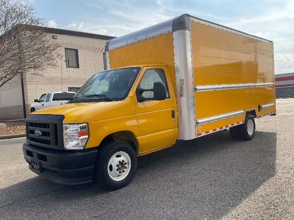Light Duty Box Truck-Light and Medium Duty Trucks-Ford-2022-E350-Memphis-TN-100,478\n\t\tmiles-$ 27,500 - Image 3