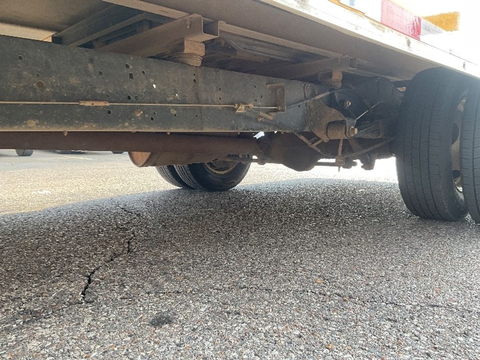 Light Duty Box Truck-Light and Medium Duty Trucks-Ford-2022-E350-Memphis-TN-100,478\n\t\tmiles-$ 27,500 - Image 5