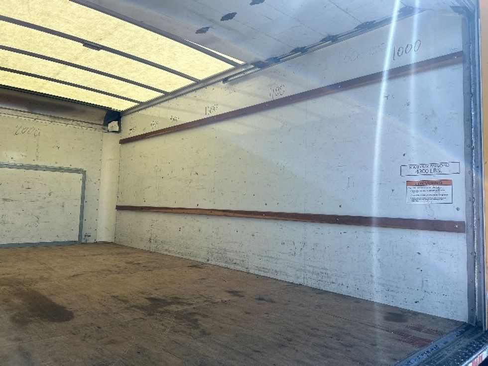 Light Duty Box Truck-Light and Medium Duty Trucks-Ford-2022-E350-Memphis-TN-103,233\n\t\tmiles-$ 26,000 - Image 11
