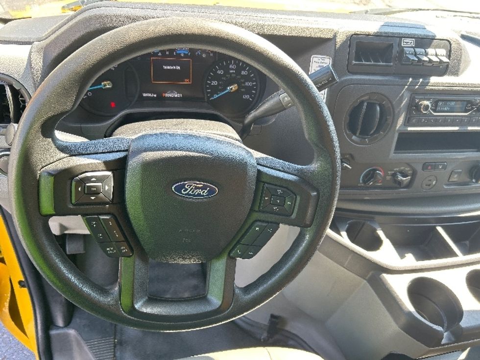 Light Duty Box Truck-Light and Medium Duty Trucks-Ford-2022-E350-Memphis-TN-103,233\n\t\tmiles-$ 26,000 - Image 17