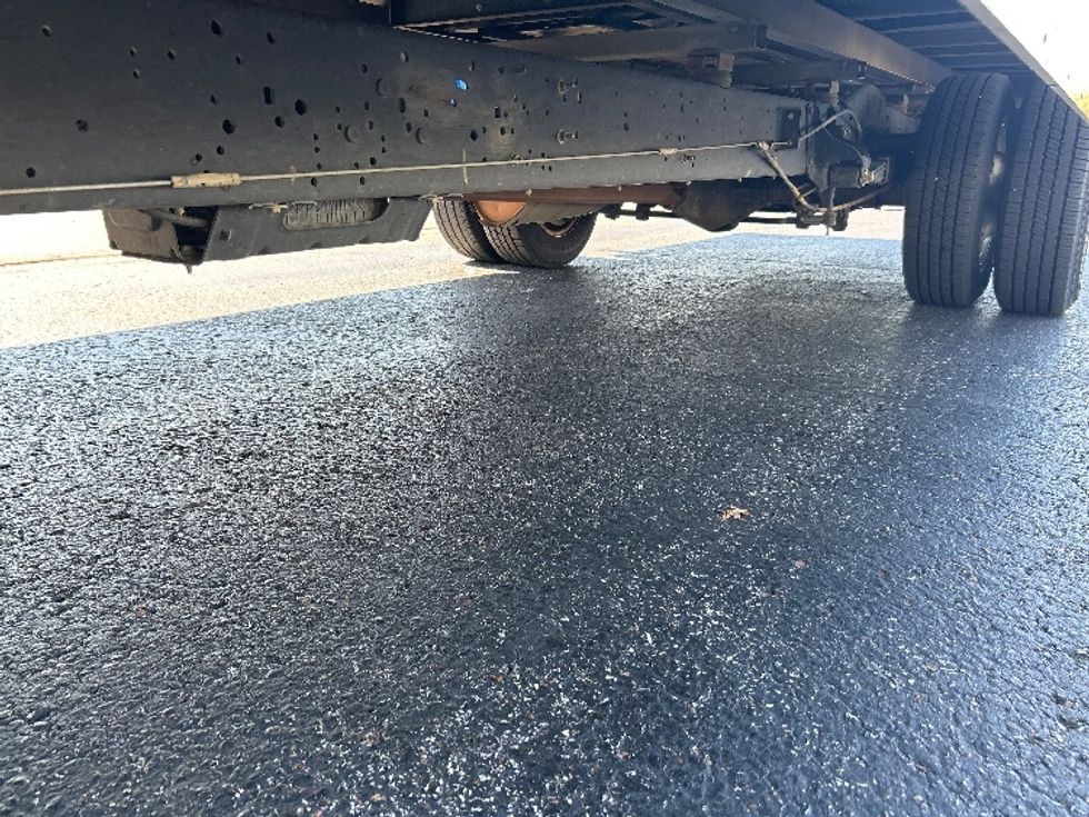 Light Duty Box Truck-Light and Medium Duty Trucks-Ford-2022-E350-Memphis-TN-103,233\n\t\tmiles-$ 26,000 - Image 5