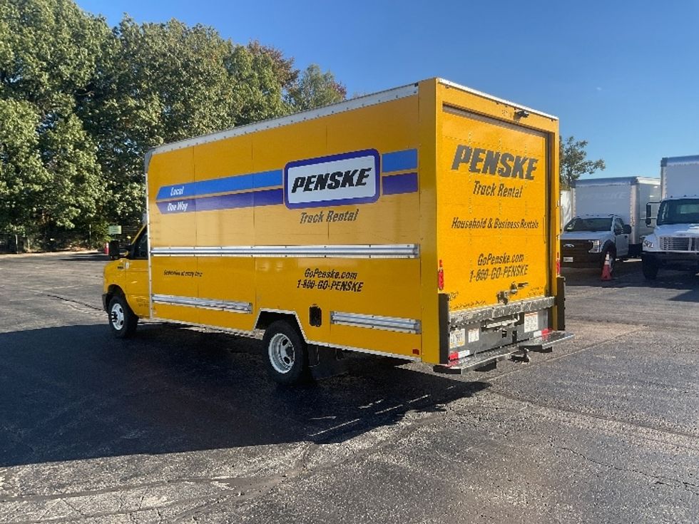 Light Duty Box Truck-Light and Medium Duty Trucks-Ford-2022-E350-Memphis-TN-106,725\n\t\tmiles-$ 29,750 - Image 6