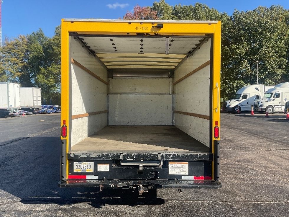 Light Duty Box Truck-Light and Medium Duty Trucks-Ford-2022-E350-Memphis-TN-106,725\n\t\tmiles-$ 29,750 - Image 8