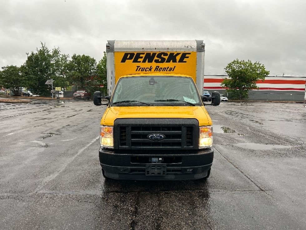 Light Duty Box Truck-Light and Medium Duty Trucks-Ford-2022-E350-Memphis-TN-122,449\n\t\tmiles-$ 23,000 - Image 2