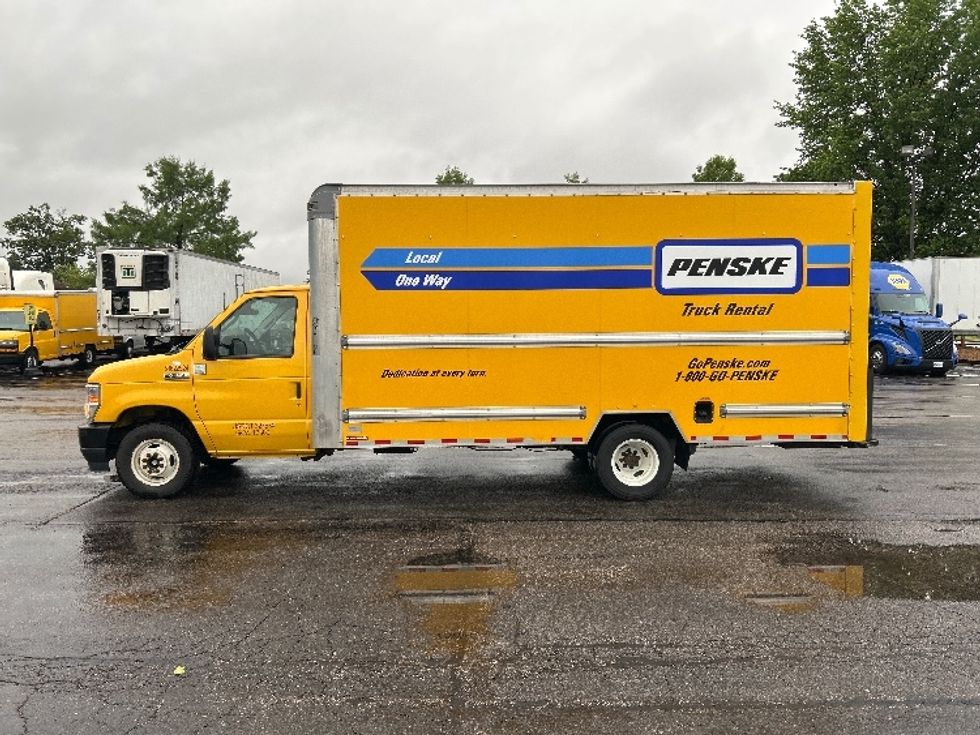 Light Duty Box Truck-Light and Medium Duty Trucks-Ford-2022-E350-Memphis-TN-122,449\n\t\tmiles-$ 23,000 - Image 4
