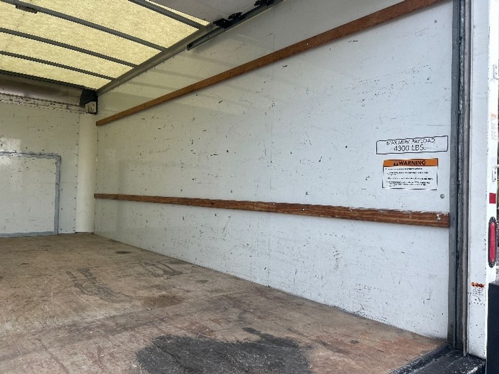 Light Duty Box Truck-Light and Medium Duty Trucks-Ford-2022-E350-Miami-FL-122,460\n\t\tmiles-$ 27,500 - Image 11