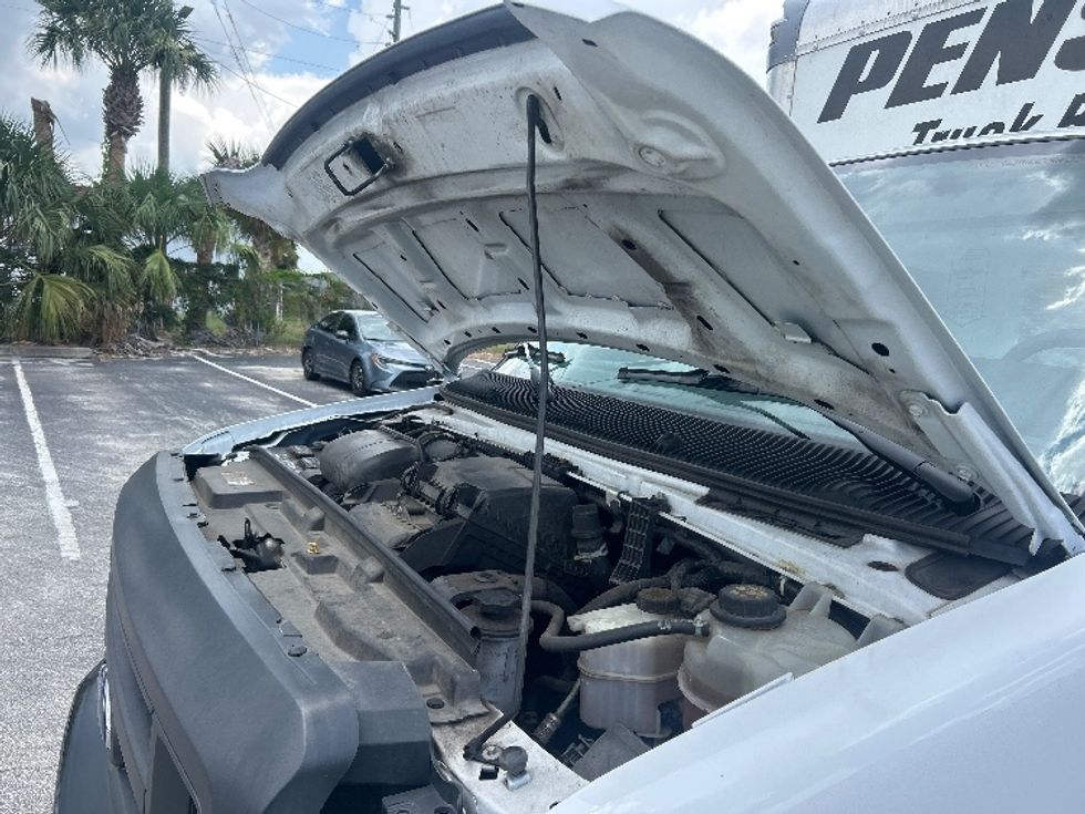 Light Duty Box Truck-Light and Medium Duty Trucks-Ford-2022-E350-Miami-FL-122,460\n\t\tmiles-$ 27,500 - Image 22