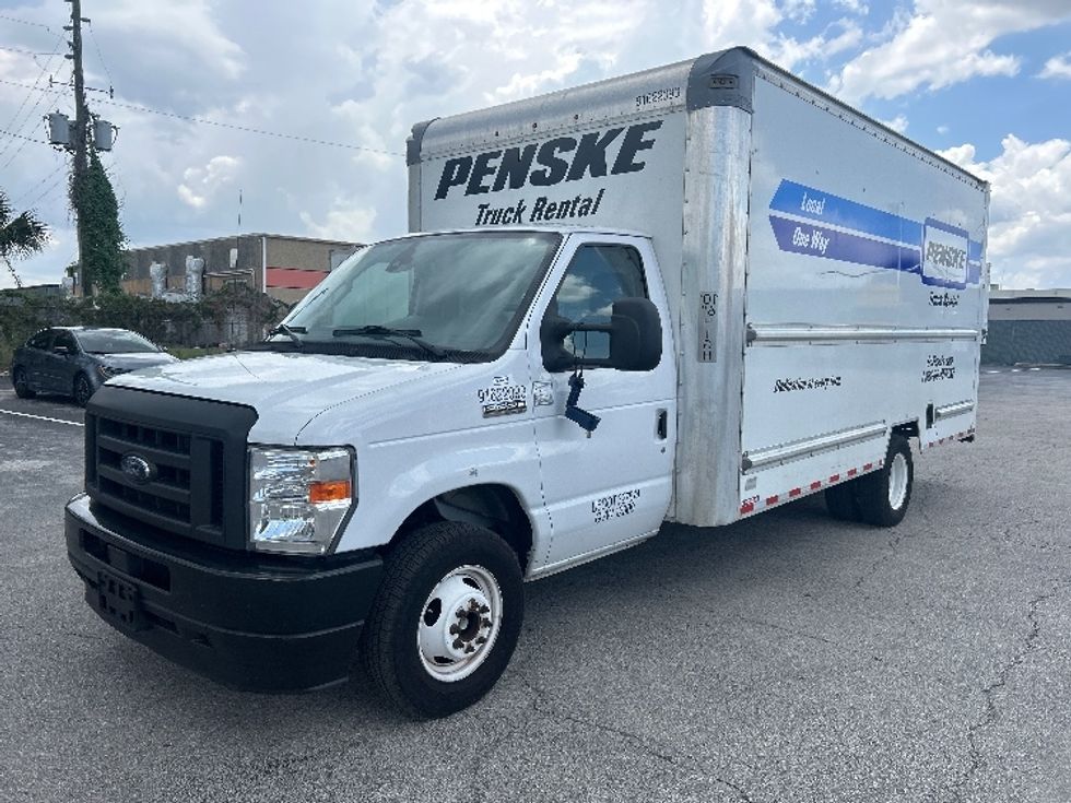 Light Duty Box Truck-Light and Medium Duty Trucks-Ford-2022-E350-Miami-FL-122,460\n\t\tmiles-$ 27,500 - Image 3