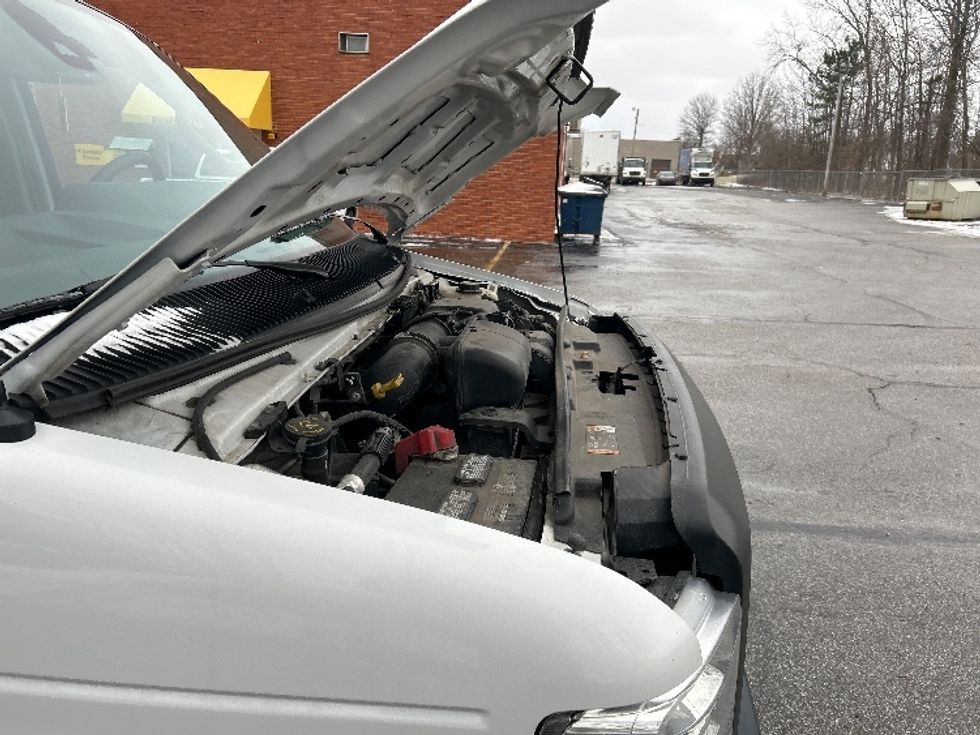 Light Duty Box Truck-Light and Medium Duty Trucks-Ford-2022-E350-Middlefield-OH-100,405\n\t\tmiles-$ 30,500 - Image 20