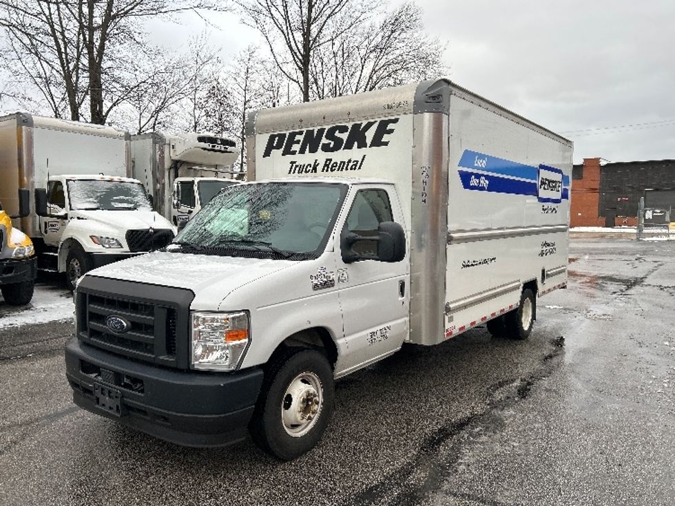 Light Duty Box Truck-Light and Medium Duty Trucks-Ford-2022-E350-Middlefield-OH-100,405\n\t\tmiles-$ 30,500 - Image 3
