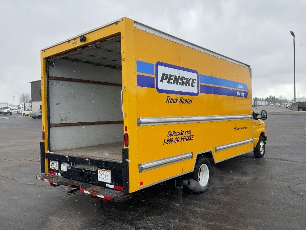 Light Duty Box Truck-Light and Medium Duty Trucks-Ford-2022-E350-Middlefield-OH-103,616\n\t\tmiles-$ 26,500 - Image 12