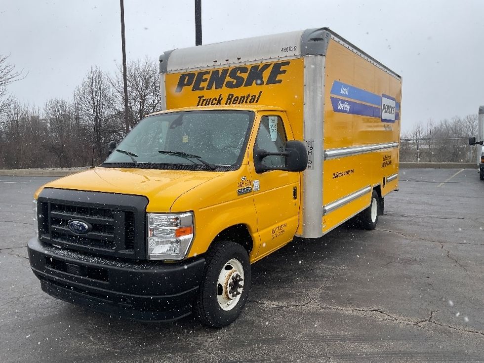 Light Duty Box Truck-Light and Medium Duty Trucks-Ford-2022-E350-Middlefield-OH-103,616\n\t\tmiles-$ 26,500 - Image 3
