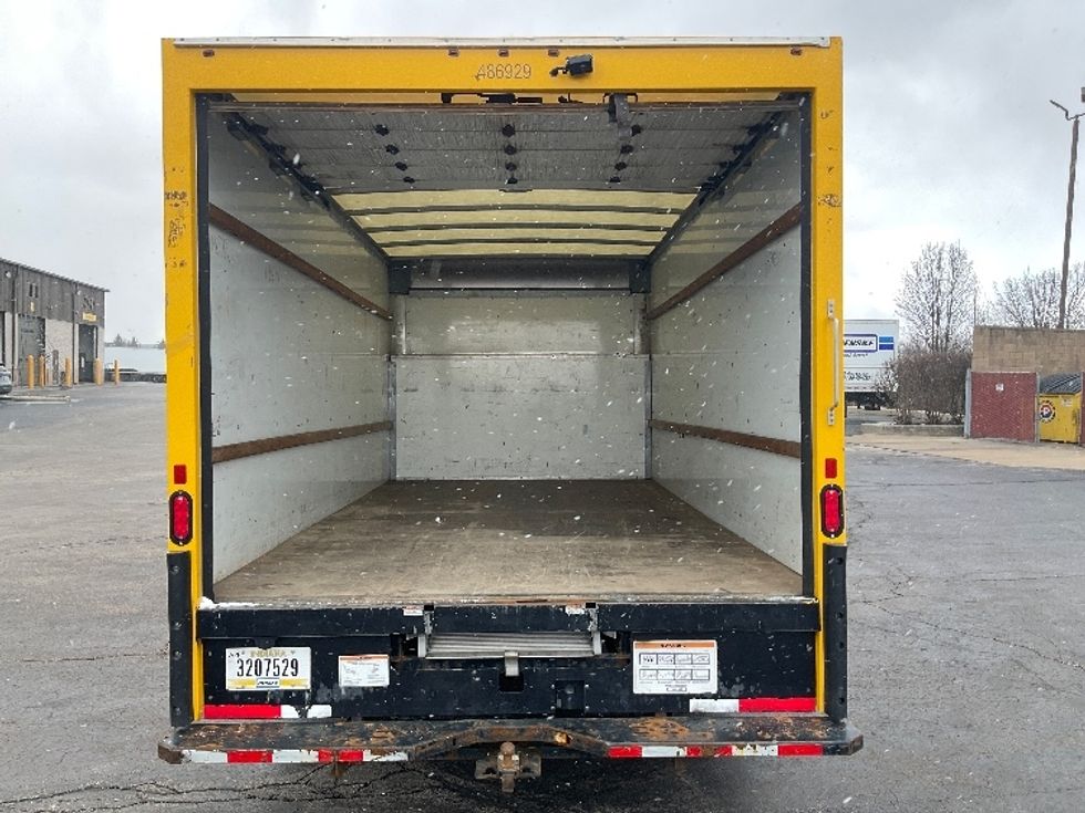 Light Duty Box Truck-Light and Medium Duty Trucks-Ford-2022-E350-Middlefield-OH-103,616\n\t\tmiles-$ 26,500 - Image 8