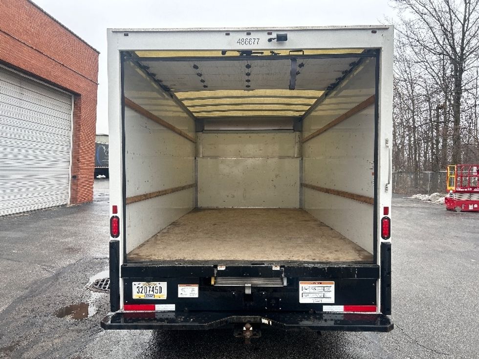 Light Duty Box Truck-Light and Medium Duty Trucks-Ford-2022-E350-Middlefield-OH-104,635\n\t\tmiles-$ 29,750 - Image 7