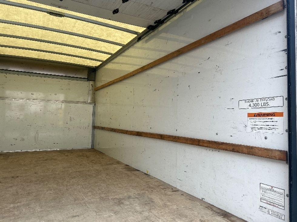 Light Duty Box Truck-Light and Medium Duty Trucks-Ford-2022-E350-Middlefield-OH-104,635\n\t\tmiles-$ 29,750 - Image 9