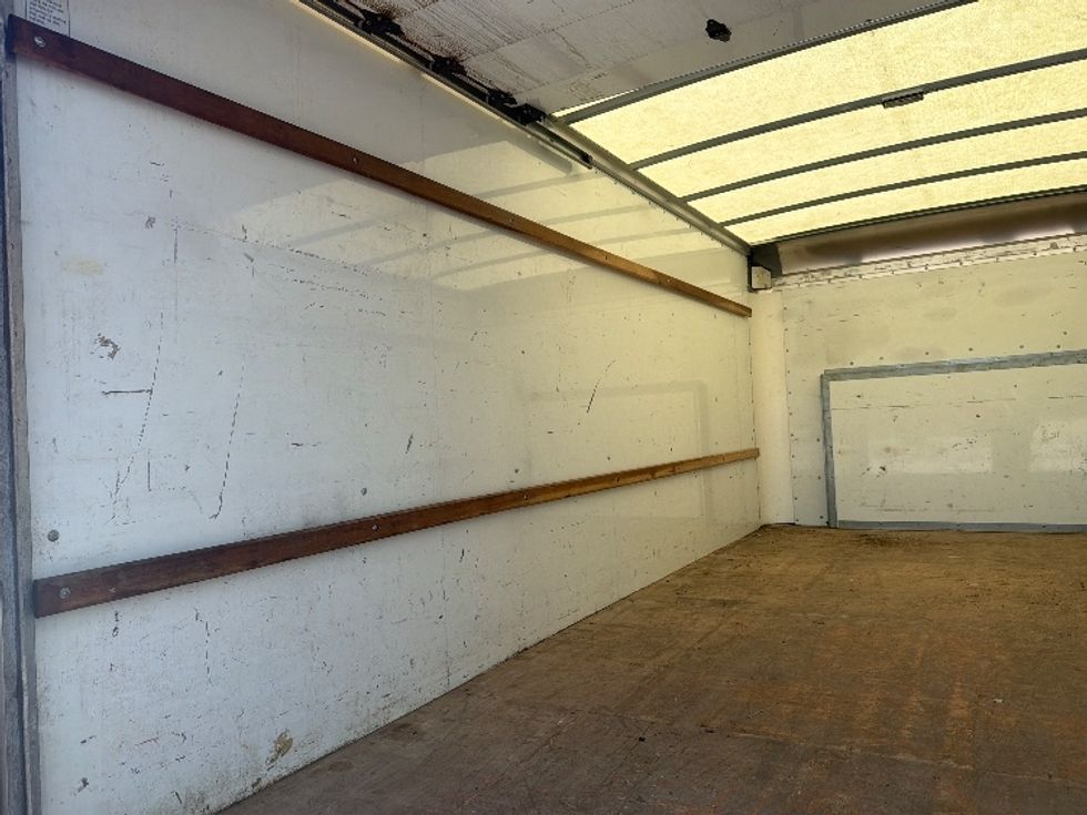 Light Duty Box Truck-Light and Medium Duty Trucks-Ford-2022-E350-Middlefield-OH-104,808\n\t\tmiles-$ 25,250 - Image 9