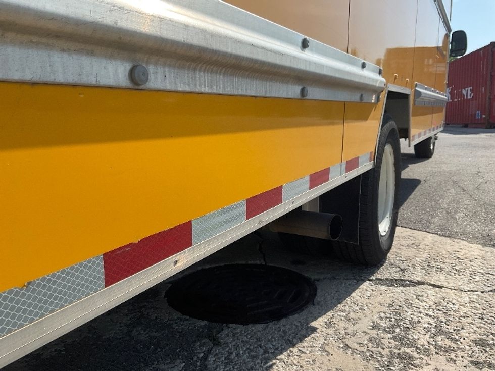 Light Duty Box Truck-Light and Medium Duty Trucks-Ford-2022-E350-Middlefield-OH-106,531\n\t\tmiles-$ 26,500 - Image 13