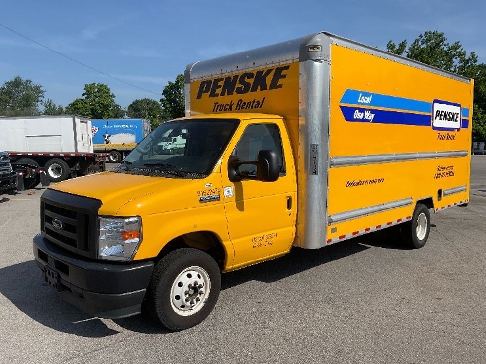 Light Duty Box Truck-Light and Medium Duty Trucks-Ford-2022-E350-Middlefield-OH-106,531\n\t\tmiles-$ 26,500 - Image 3