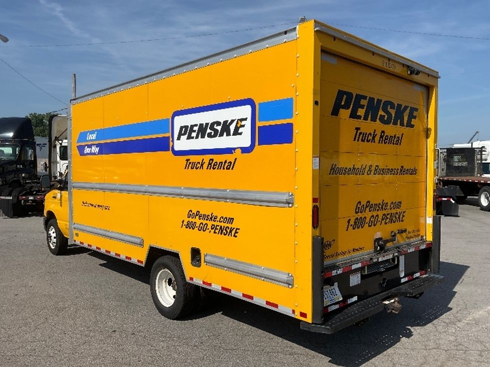 Light Duty Box Truck-Light and Medium Duty Trucks-Ford-2022-E350-Middlefield-OH-106,531\n\t\tmiles-$ 26,500 - Image 6