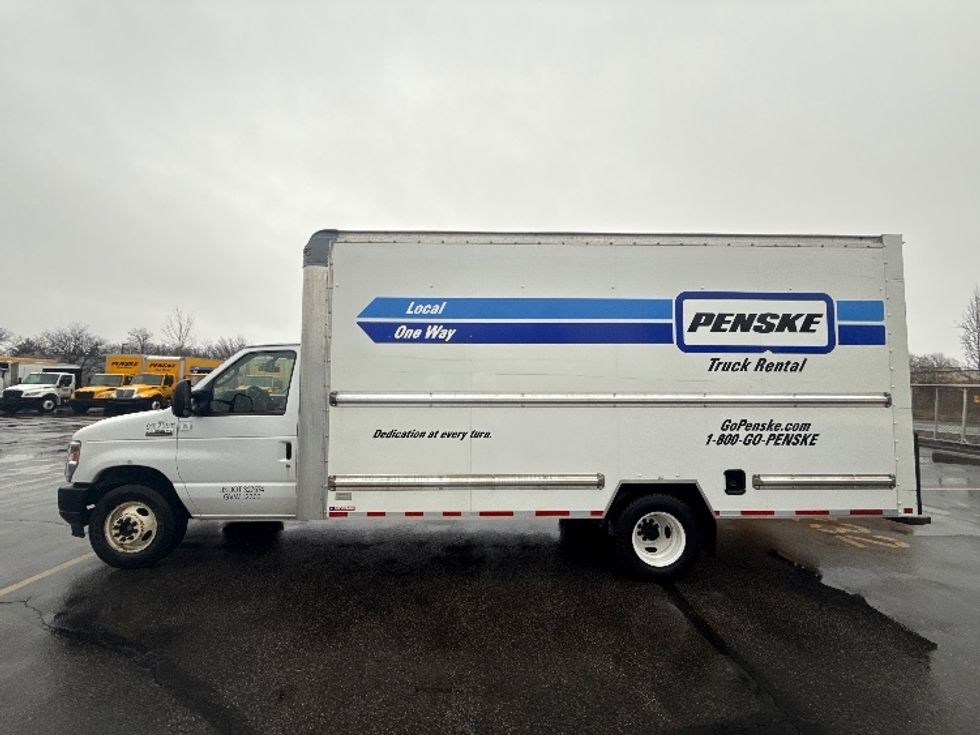 Light Duty Box Truck-Light and Medium Duty Trucks-Ford-2022-E350-Middlefield-OH-109,209\n\t\tmiles-$ 29,000 - Image 4