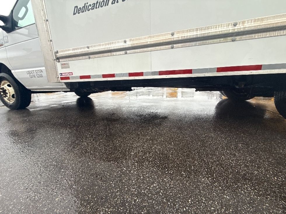 Light Duty Box Truck-Light and Medium Duty Trucks-Ford-2022-E350-Middlefield-OH-109,209\n\t\tmiles-$ 29,000 - Image 5