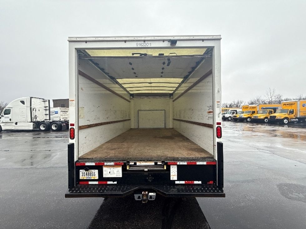 Light Duty Box Truck-Light and Medium Duty Trucks-Ford-2022-E350-Middlefield-OH-109,209\n\t\tmiles-$ 29,000 - Image 7