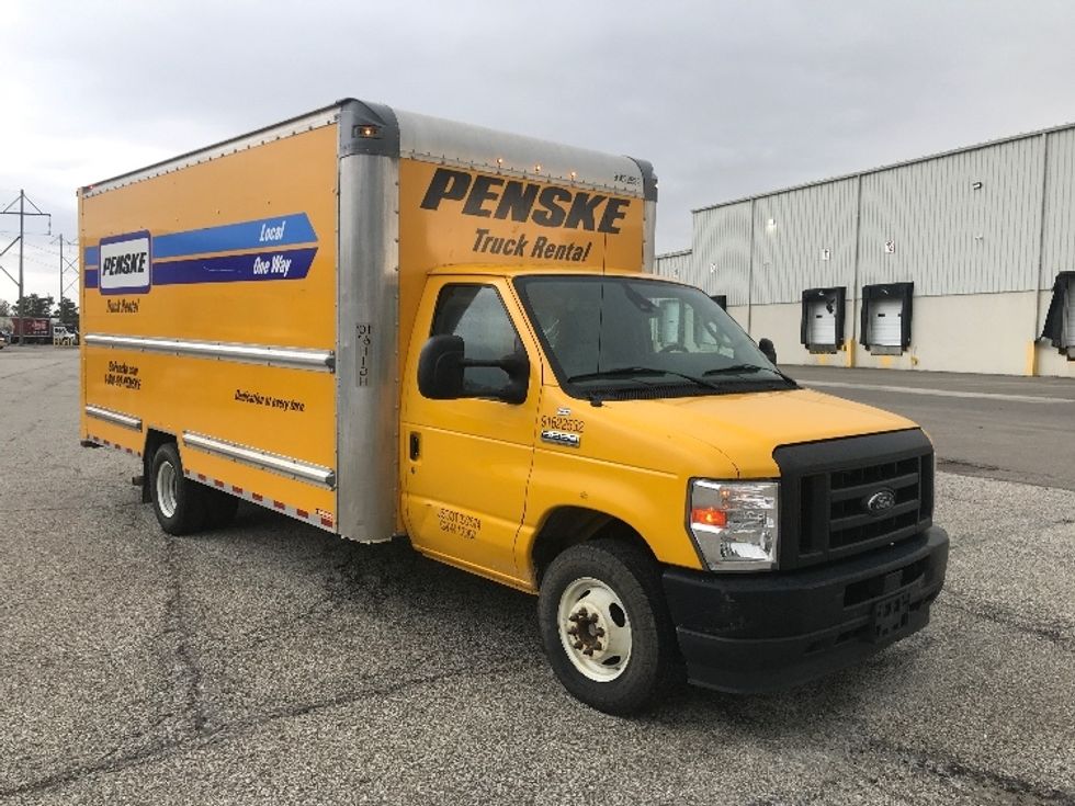 Light Duty Box Truck-Light and Medium Duty Trucks-Ford-2022-E350-Middlefield-OH-110,485\n\t\tmiles-$ 26,000 - Image 1