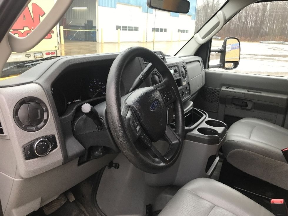 Light Duty Box Truck-Light and Medium Duty Trucks-Ford-2022-E350-Middlefield-OH-110,485\n\t\tmiles-$ 26,000 - Image 17
