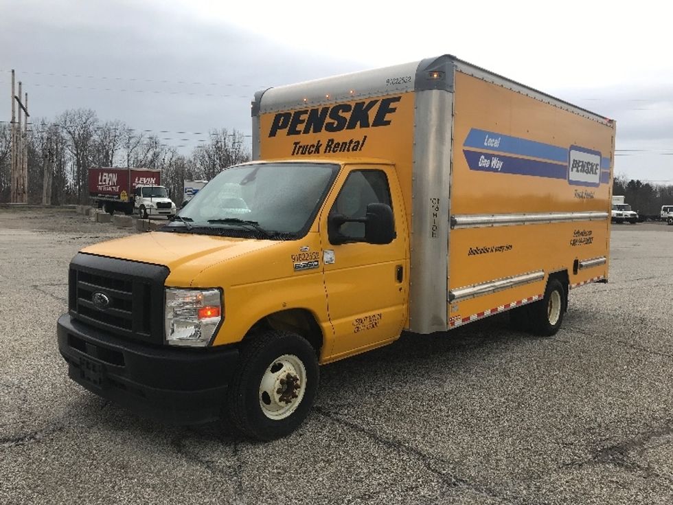 Light Duty Box Truck-Light and Medium Duty Trucks-Ford-2022-E350-Middlefield-OH-110,485\n\t\tmiles-$ 26,000 - Image 3
