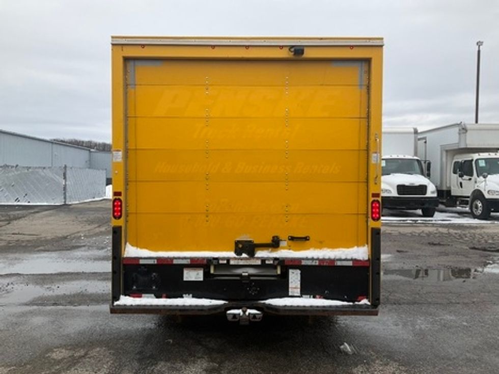 Light Duty Box Truck-Light and Medium Duty Trucks-Ford-2022-E350-Middlefield-OH-125,337\n\t\tmiles-$ 26,250 - Image 6