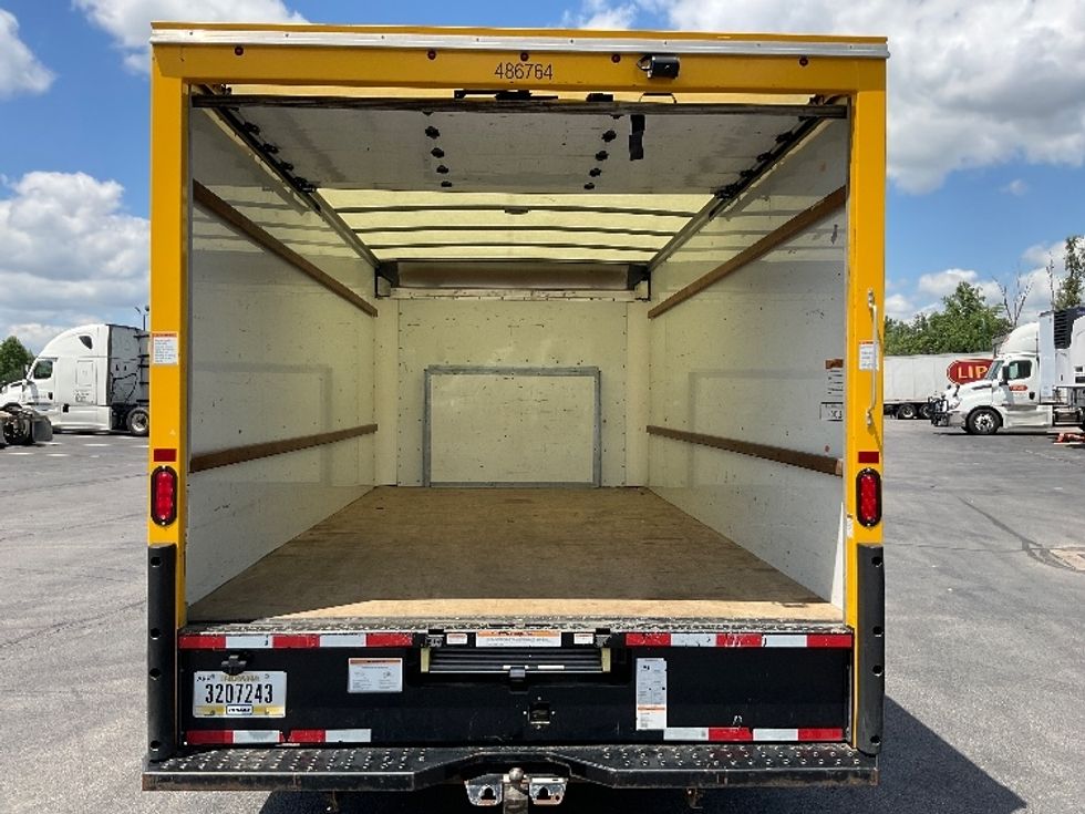 Light Duty Box Truck-Light and Medium Duty Trucks-Ford-2022-E350-Middlefield-OH-125,337\n\t\tmiles-$ 26,250 - Image 8