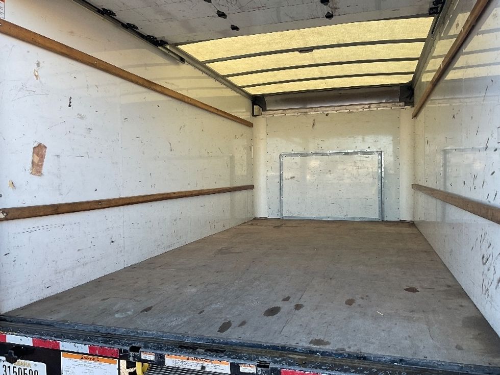 Light Duty Box Truck-Light and Medium Duty Trucks-Ford-2022-E350-Middlefield-OH-90,693\n\t\tmiles-$ 28,750 - Image 11