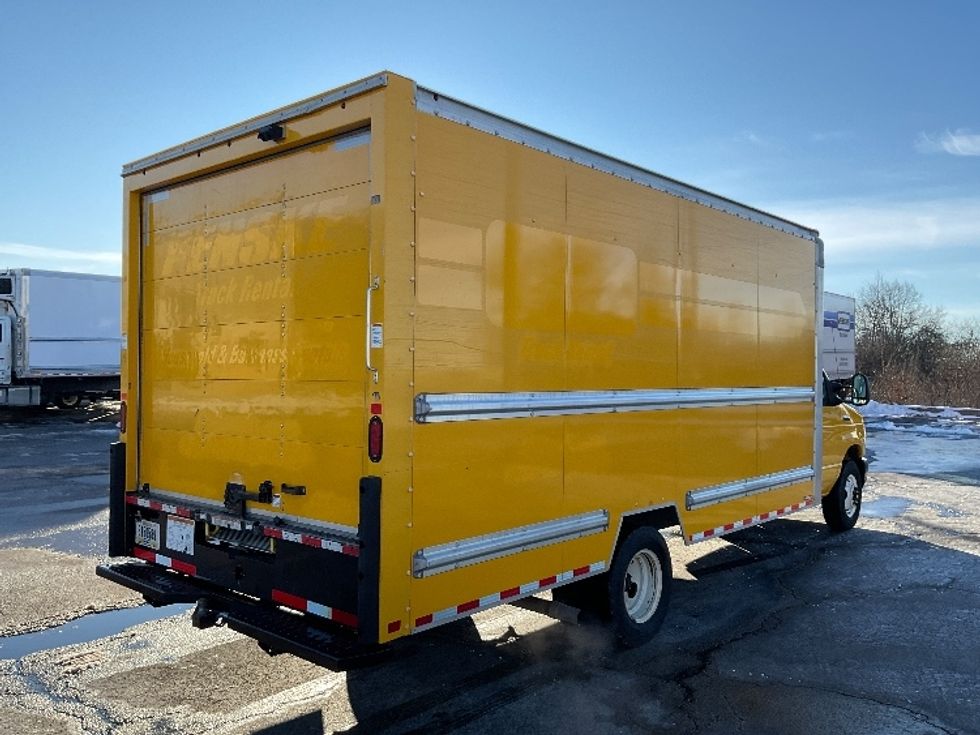 Light Duty Box Truck-Light and Medium Duty Trucks-Ford-2022-E350-Middlefield-OH-90,693\n\t\tmiles-$ 28,750 - Image 13
