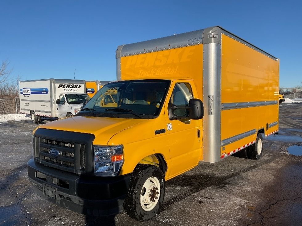 Light Duty Box Truck-Light and Medium Duty Trucks-Ford-2022-E350-Middlefield-OH-90,693\n\t\tmiles-$ 28,750 - Image 3