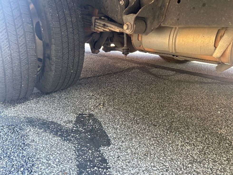 Light Duty Box Truck-Light and Medium Duty Trucks-Ford-2022-E350-Middlefield-OH-90,944\n\t\tmiles-$ 31,500 - Image 14