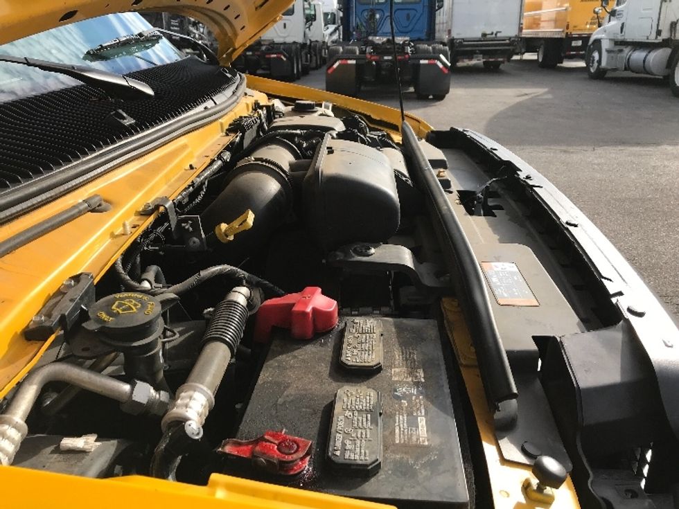 Light Duty Box Truck-Light and Medium Duty Trucks-Ford-2022-E350-Middlefield-OH-91,000\n\t\tmiles-$ 28,750 - Image 23