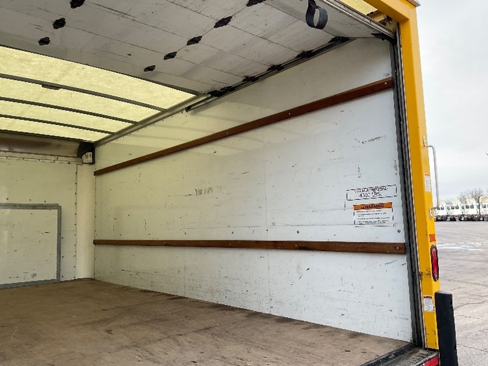 Light Duty Box Truck-Light and Medium Duty Trucks-Ford-2022-E350-Middlefield-OH-91,507\n\t\tmiles-$ 28,500 - Image 10