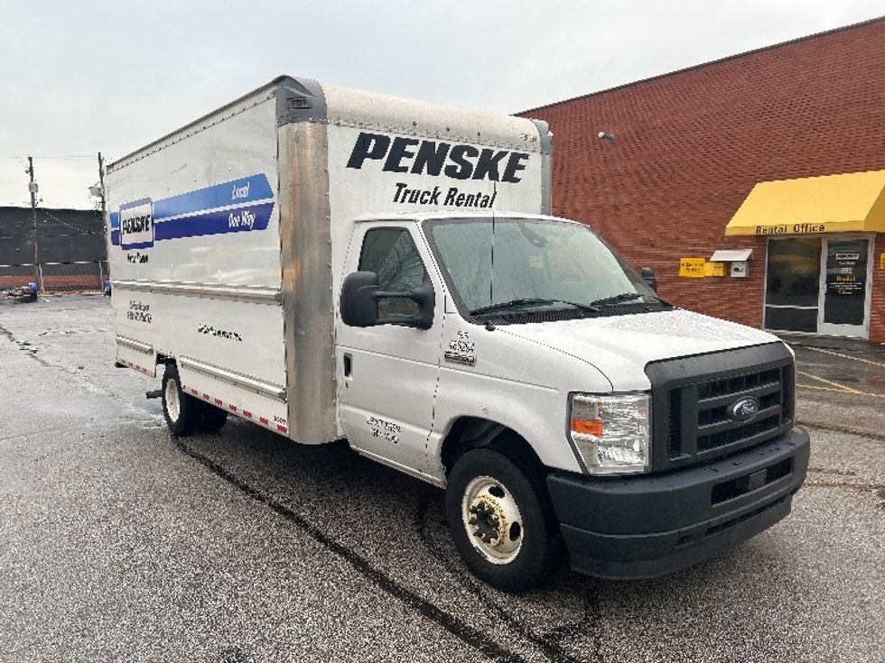 Light Duty Box Truck-Light and Medium Duty Trucks-Ford-2022-E350-Middlefield-OH-92,573\n\t\tmiles-$ 31,250 - Image 1