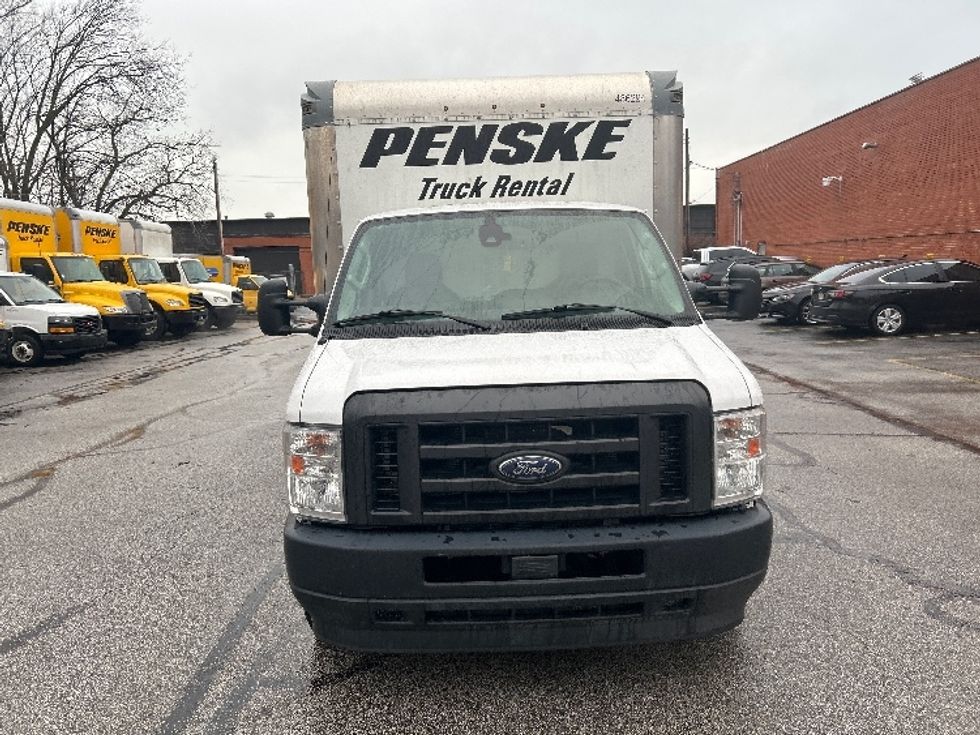 Light Duty Box Truck-Light and Medium Duty Trucks-Ford-2022-E350-Middlefield-OH-92,573\n\t\tmiles-$ 31,250 - Image 2
