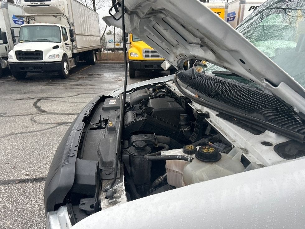 Light Duty Box Truck-Light and Medium Duty Trucks-Ford-2022-E350-Middlefield-OH-92,573\n\t\tmiles-$ 31,250 - Image 21