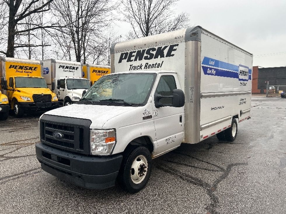 Light Duty Box Truck-Light and Medium Duty Trucks-Ford-2022-E350-Middlefield-OH-92,573\n\t\tmiles-$ 31,250 - Image 3