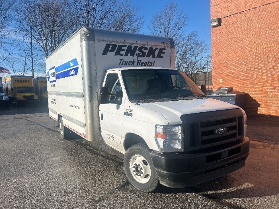 Light Duty Box Truck-Light and Medium Duty Trucks-Ford-2022-E350-Middlefield-OH-92,973\n\t\tmiles-$ 31,250 - Image 1