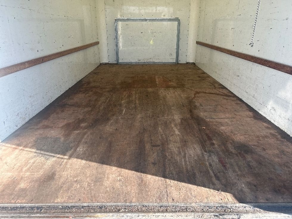 Light Duty Box Truck-Light and Medium Duty Trucks-Ford-2022-E350-Middlefield-OH-92,973\n\t\tmiles-$ 31,250 - Image 12