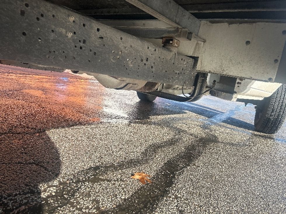 Light Duty Box Truck-Light and Medium Duty Trucks-Ford-2022-E350-Middlefield-OH-92,973\n\t\tmiles-$ 31,250 - Image 15